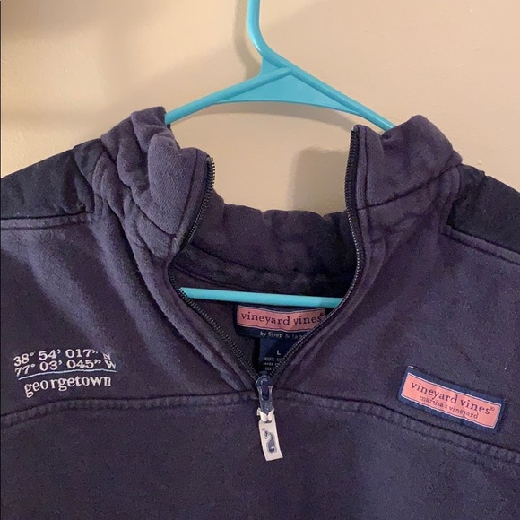 Vineyard Vines Pullover - Picture 3 of 3
